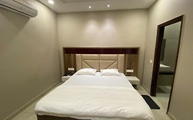 Hotel Retro Regency Ludhiana